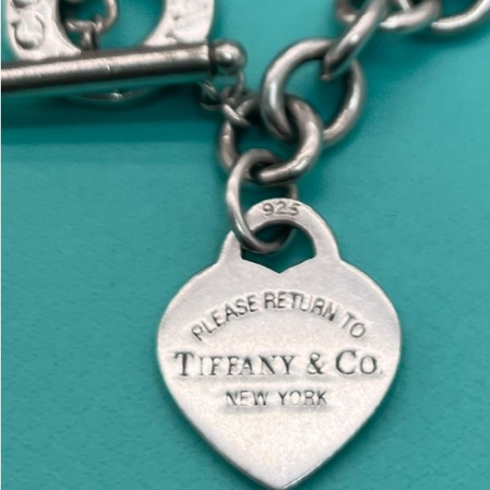 🔴Authentic Tiffany & Co. Silver Return to Tiffany Heart charm Toggle Bracelet🔴 - Picture 8 of 8